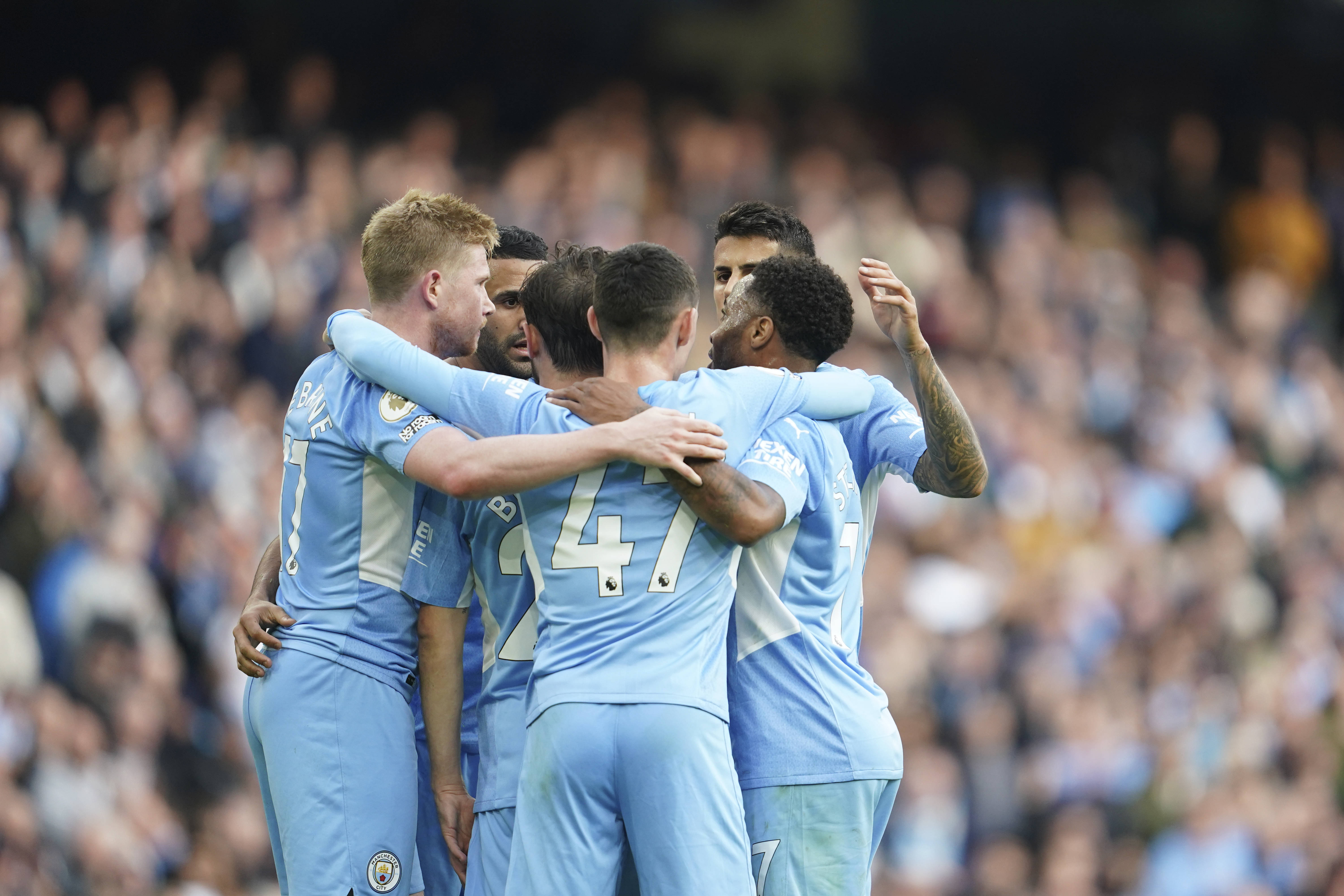 今晨欧冠焦点战，法兰克福豪取连胜，震撼外界，轮换策略成焦点的简单介绍