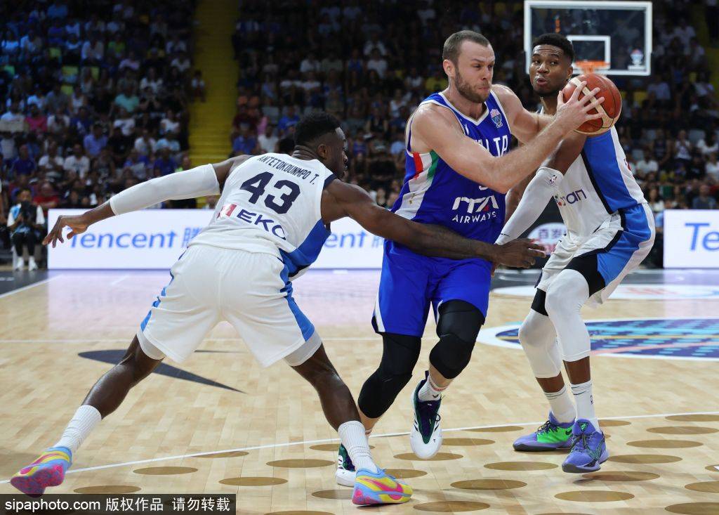 关键时刻突围战来临；新疆广汇围绕意大利杯篮板制胜；震撼外界；细节决定成败(新疆广汇男篮换大外援)