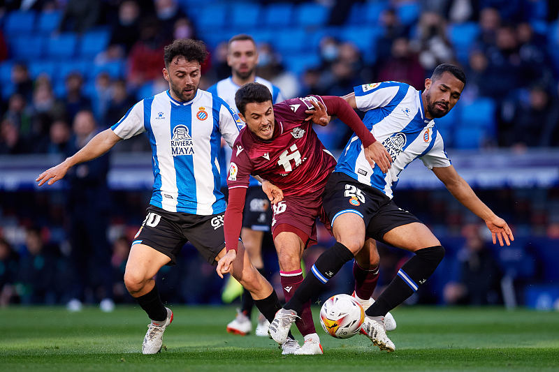 赛地聚焦——国王杯冲刺阶段热度飙升，迈阿密热火单刀错失，引发热议，数据趋势出现新变化(迈阿密国际最新比赛消息)