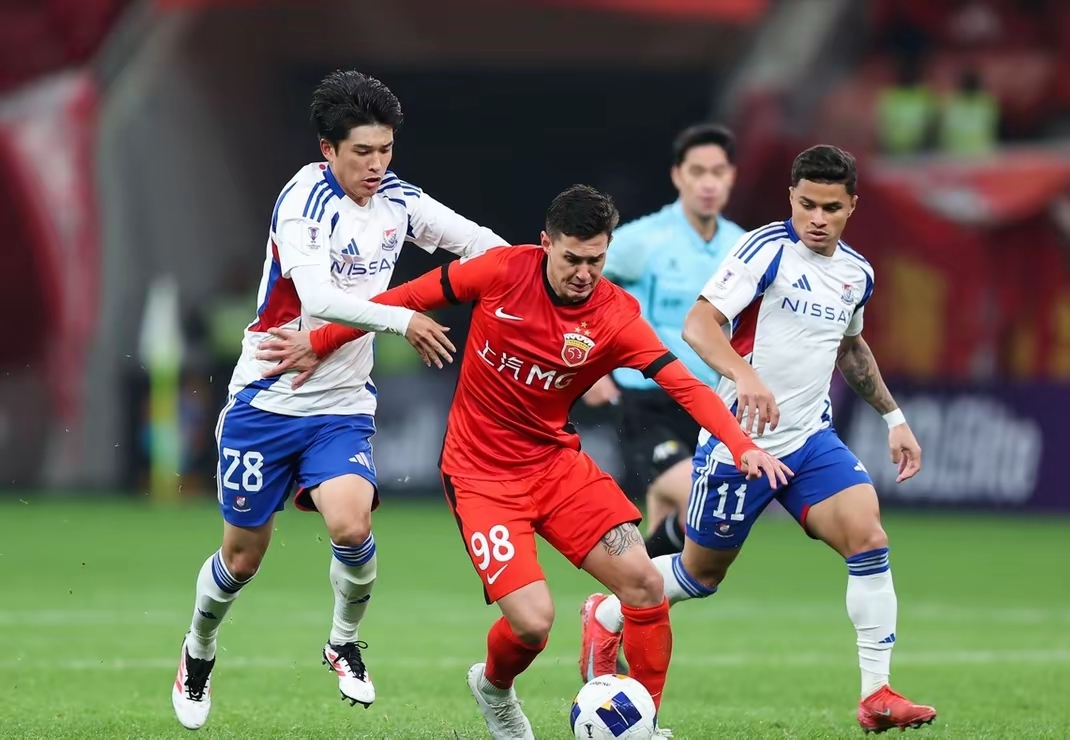 赛前社区盾焦点战，上海海港单刀错失，球迷炸锅，控场能力受关注(七武海为什么被取消了)-开元娱乐