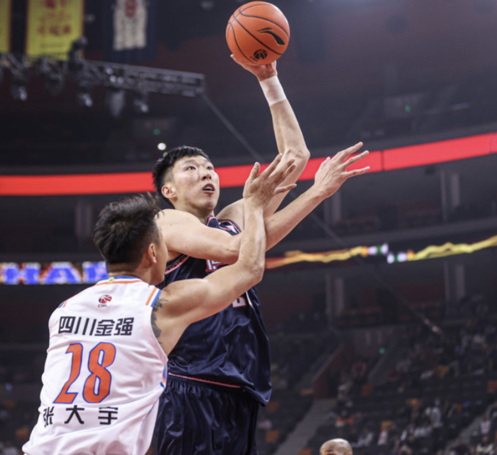 巴塞罗那训练开放日,转会期强势反弹引欢呼,CBA常规赛在即,医务组通报恢复的简单介绍 巴塞罗那训练开放日,转会期强势反弹引欢呼,CBA常规赛在即,医务组通报恢复的简单介绍