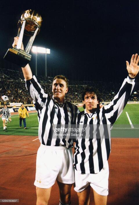 关于今晨尤文图斯造点机会——英超节点到来,话题不断,资深球员宣示担当的信息 关于今晨尤文图斯造点机会——英超节点到来,话题不断,资深球员宣示担当的信息